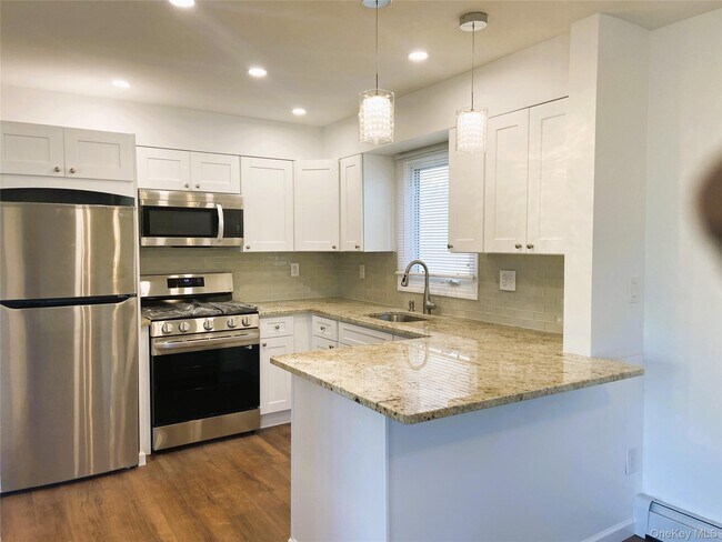 Primary Photo - 473 Franklin Blvd