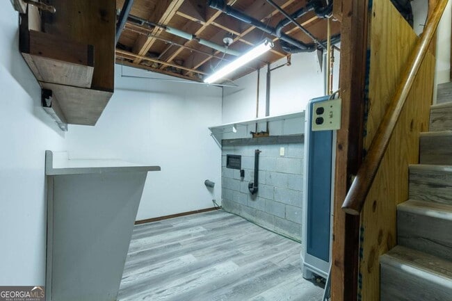 Building Photo - 3850 Apache Ln
