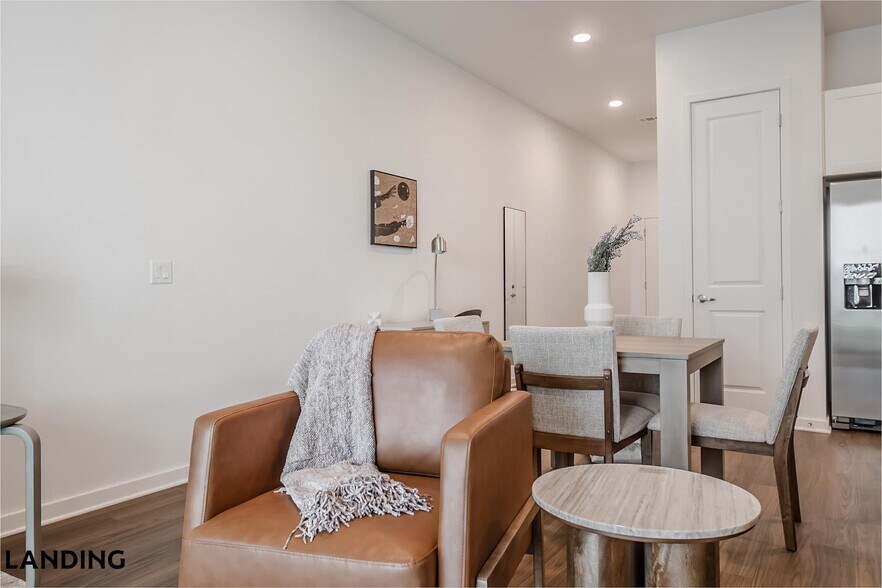 Building Photo - 515 Corso Ln