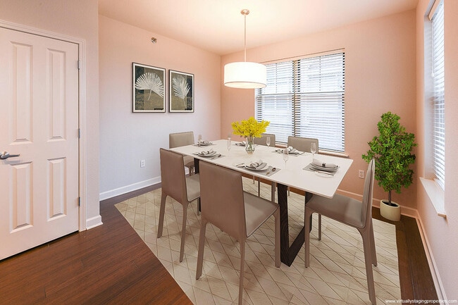 Building Photo - 4120 S Lake Dr