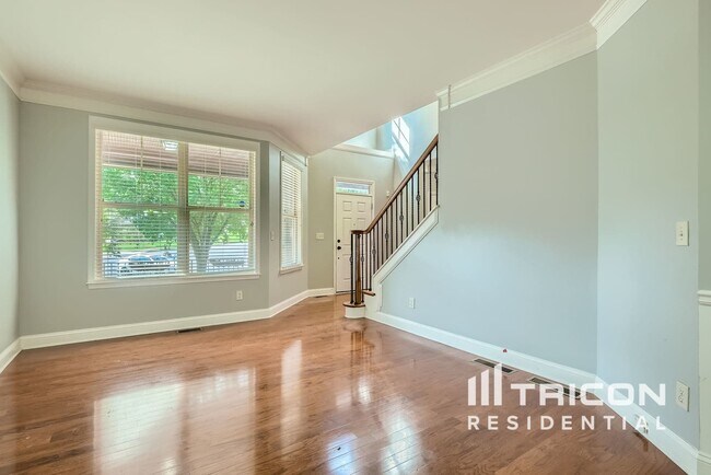 Building Photo - 2015 Chelsey Way
