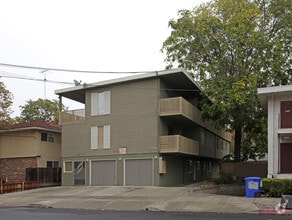 Building Photo - 74 S 8th St