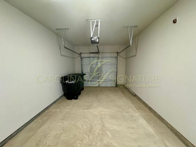 Building Photo - Beautiful New Construction Townhome in Union County