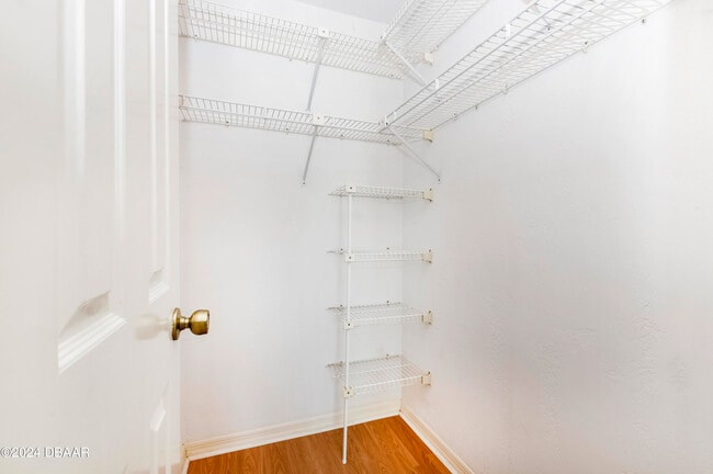 Building Photo - 145 Riverwalk Ct