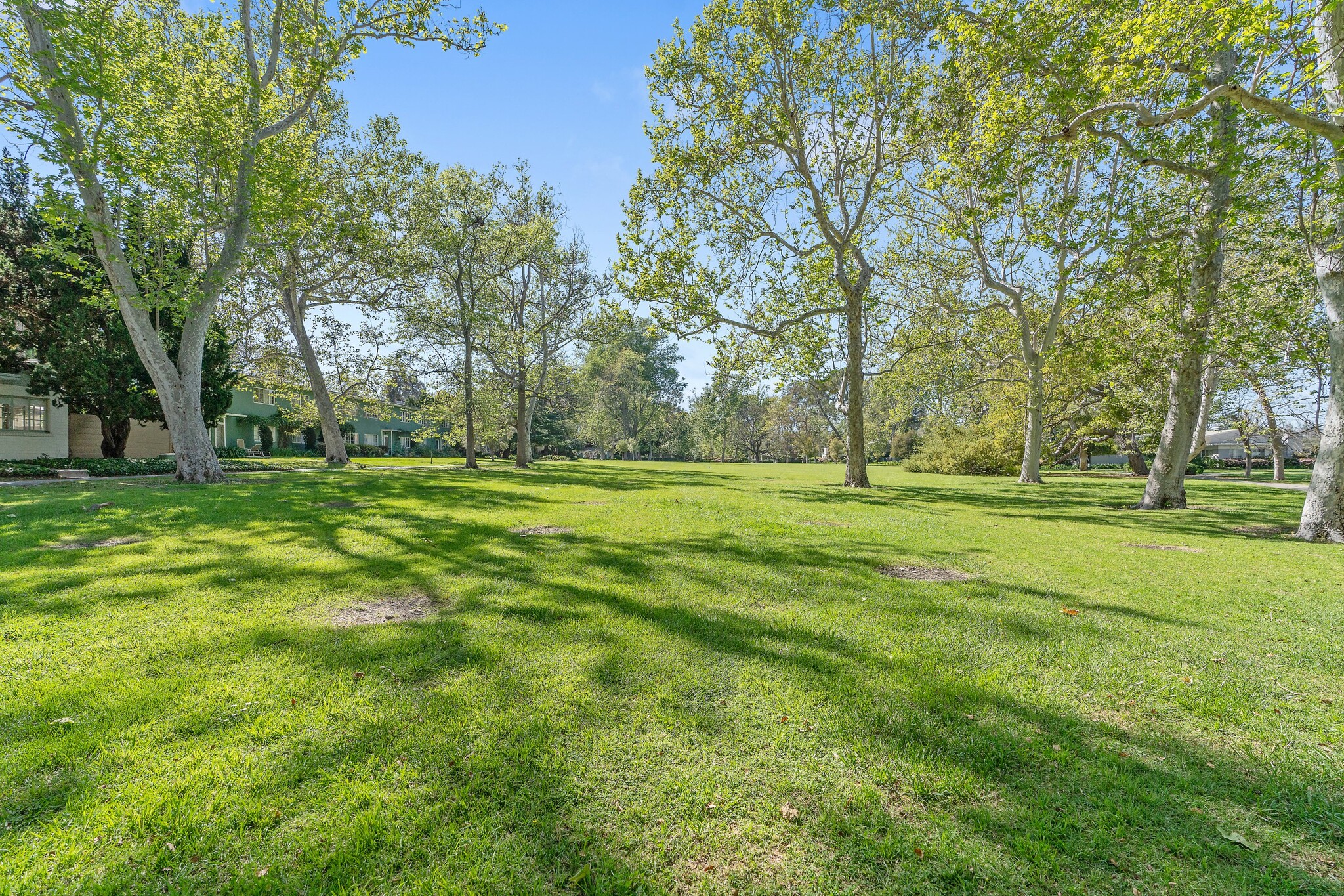 Building Photo - 5146 Village Grn