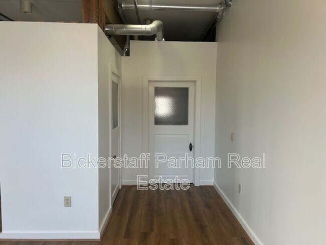 Building Photo - 1204 First Avenue