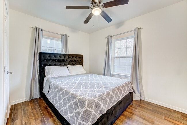 Building Photo - 2720 Truxillo St