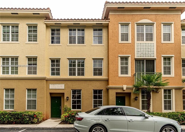 Building Photo - 2069 S Ocean Dr