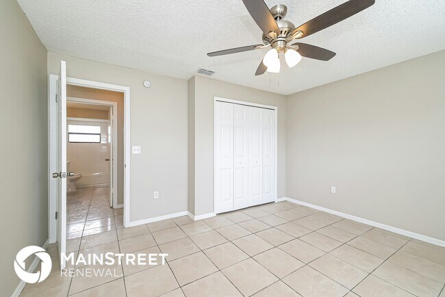 Building Photo - 709 Dromedary Dr