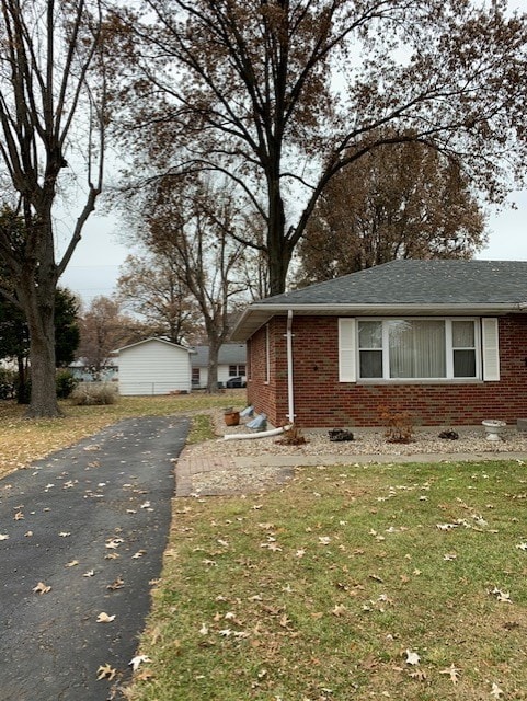 Building Photo - 2111 Clark Ave