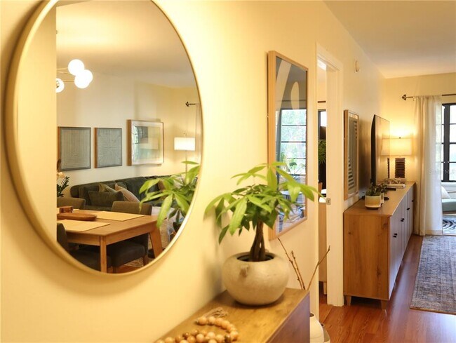 Building Photo - 322 Timber Lake Dr