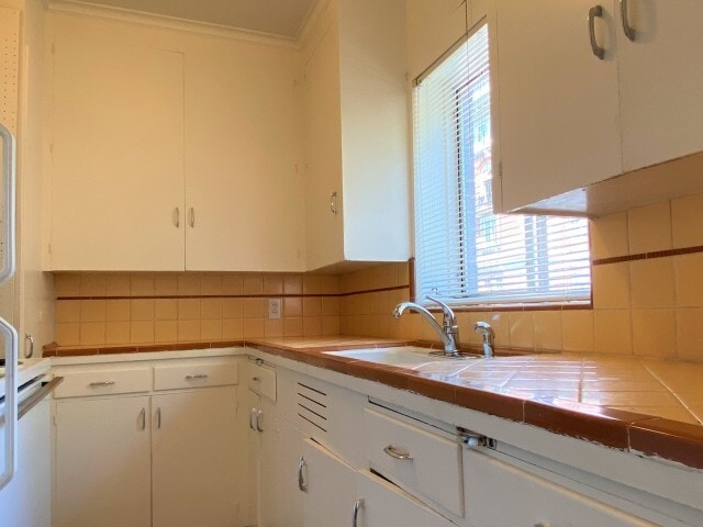 One Bedroom Kitchen - Elite Court Apartments