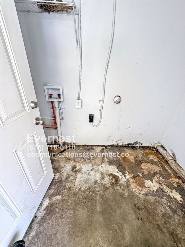 Building Photo - 4402 Davana Dr