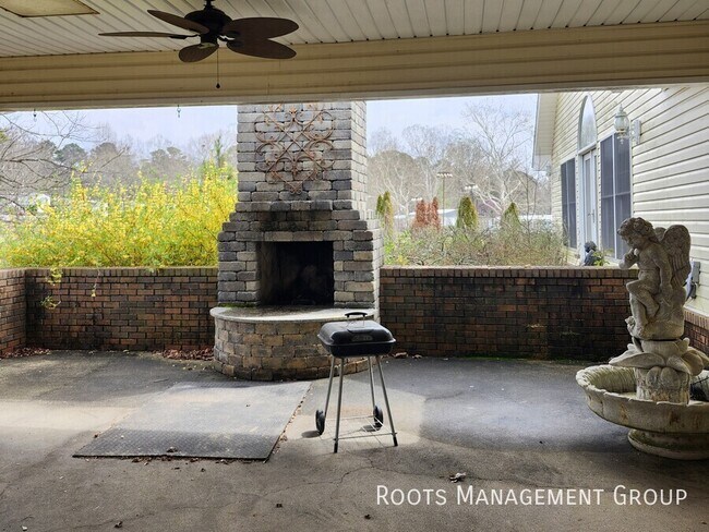 Building Photo - 2038 Co Rd 137