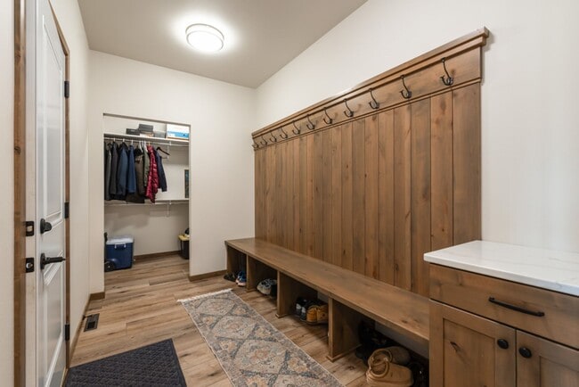 Building Photo - Beautiful Single Family Home in North Bismarck