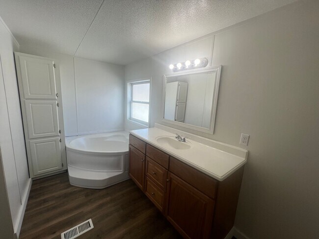 Building Photo - 3405 Cesar Chavez Dr