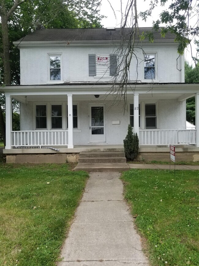 Primary Photo - 82 E Park Pl