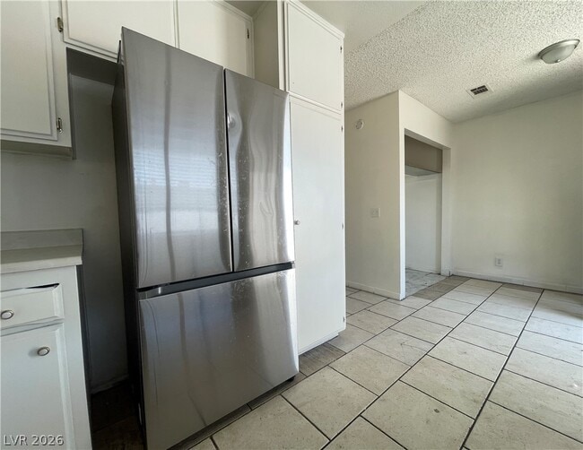 Building Photo - 3904 Blackford Pl