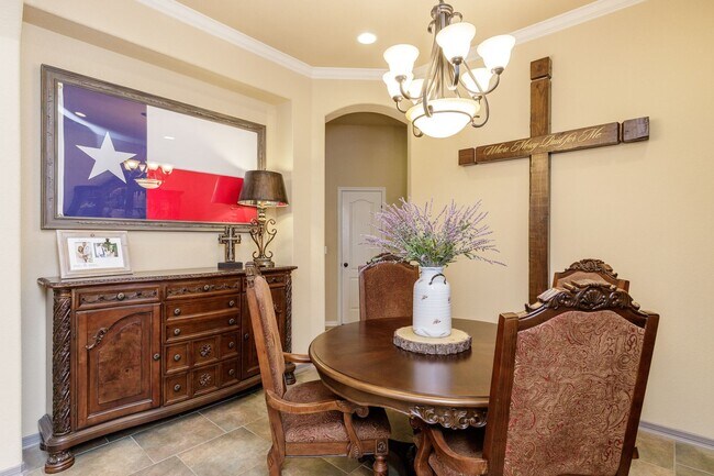 Building Photo - 7921 Pavo Real St