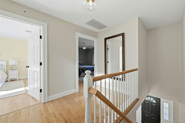 Building Photo - 60 Water Terrace