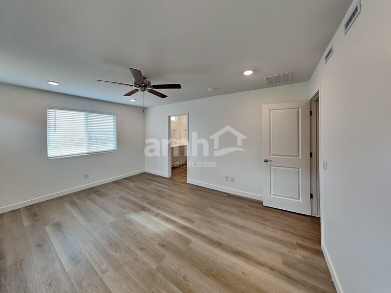 Building Photo - 6329 W Paseo Vito