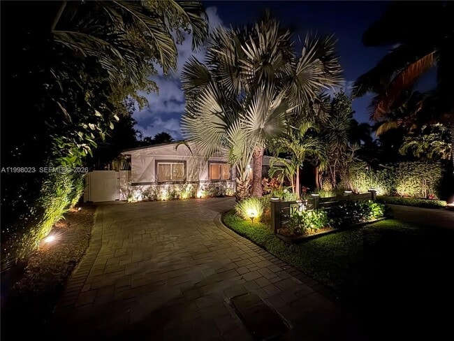 Building Photo - 1205 NE 17th Terrace