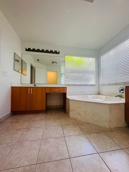 Building Photo - 771 Perdido Heights Dr