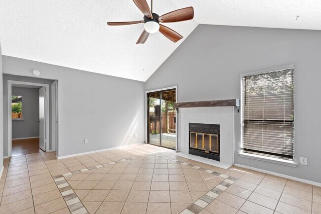 Building Photo - 12307 Emery Oaks Rd