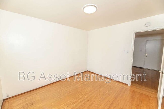 Building Photo - 3023 Yolo Ave
