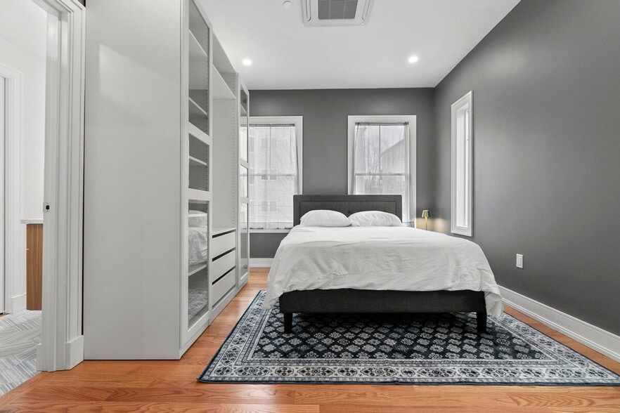 Building Photo - 6 Dawes Terrace