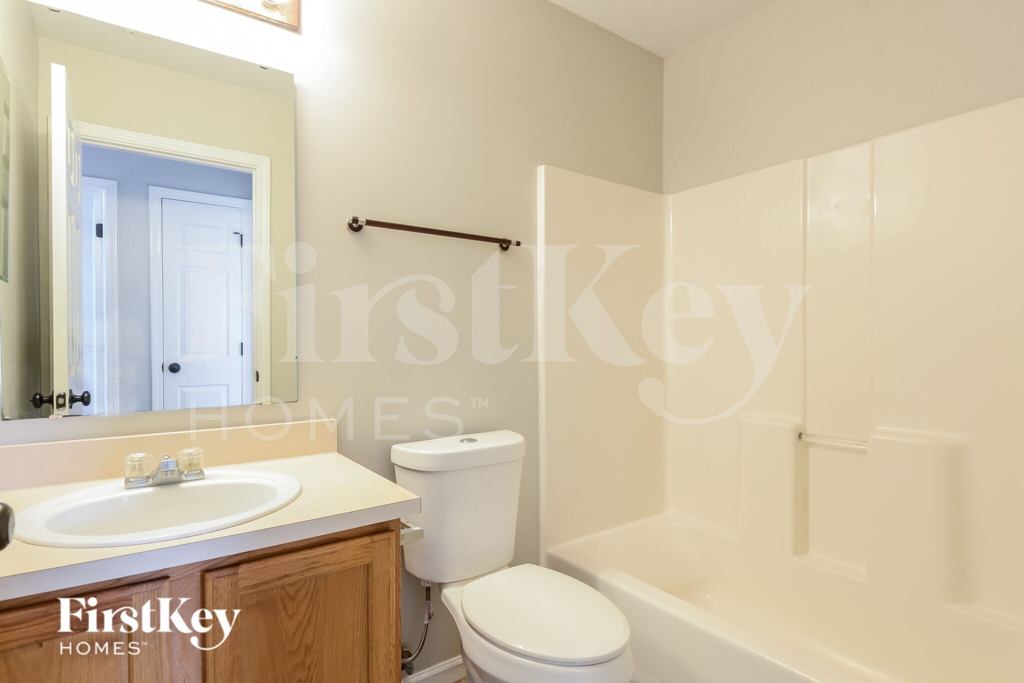 Building Photo - 3107 Crestwell Dr