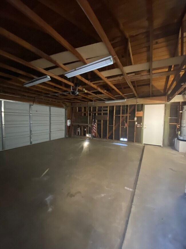 Building Photo - 1421 Padua Ave