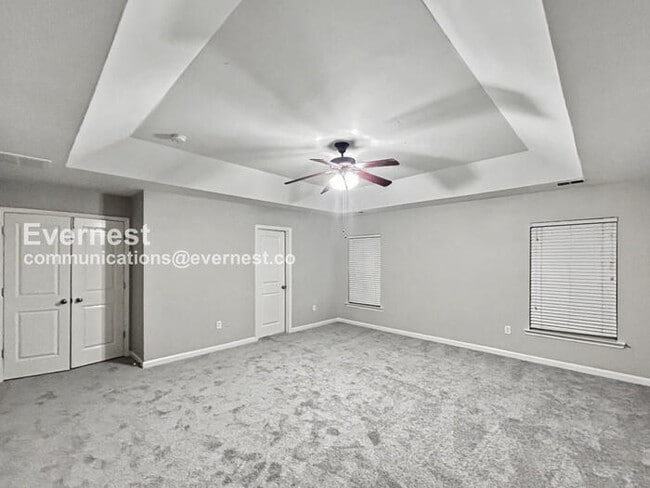 Building Photo - 3628 Hampshire Walk SW