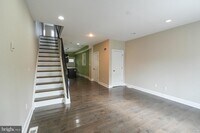 Building Photo - 2633 Tasker St