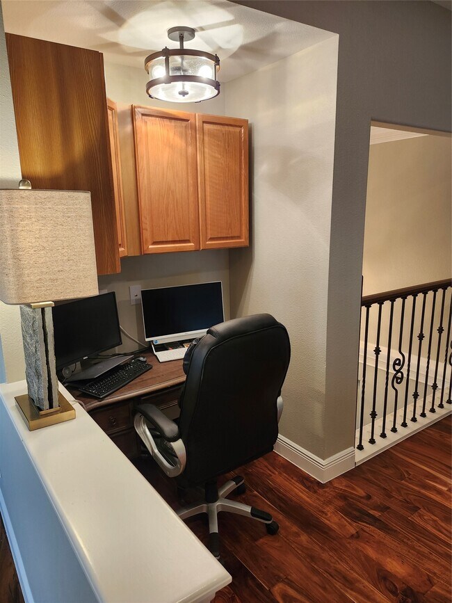 Building Photo - 14422 Light Falls Ct