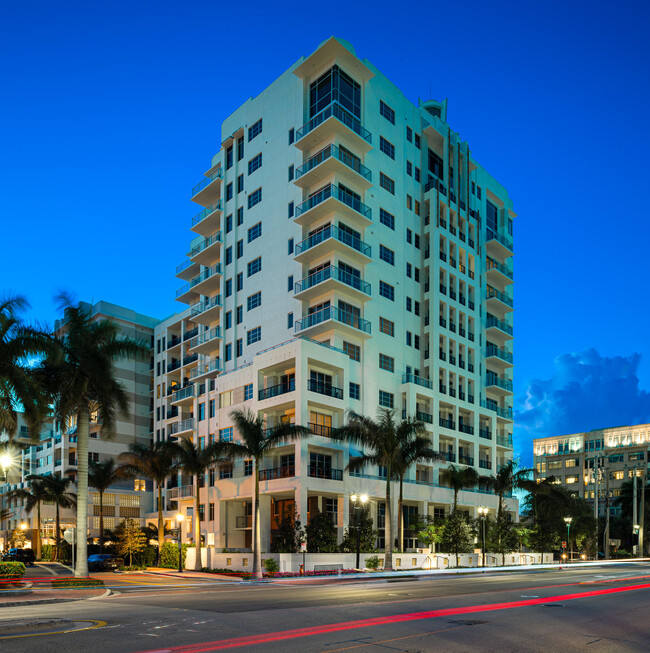 Building Photo - 155 E Boca Raton Rd