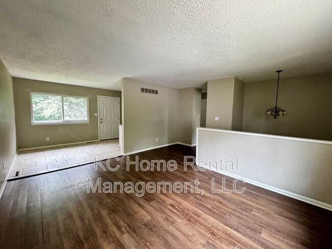 Building Photo - 3723 Webster Ave