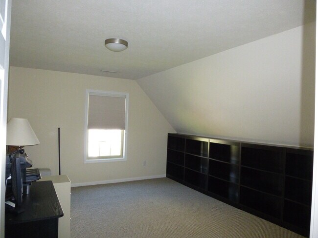 Building Photo - 14760 Justice Crossing