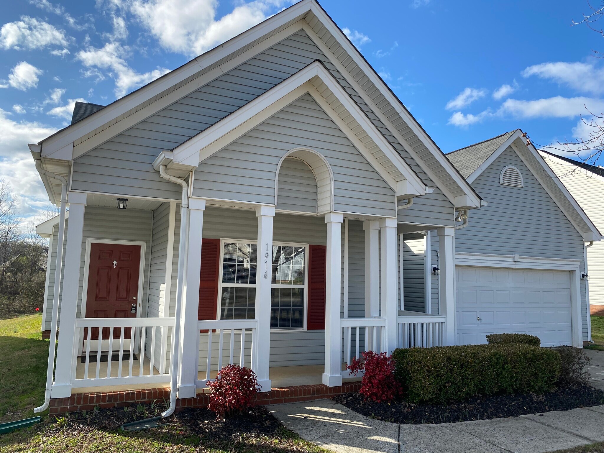 Front porch with inviting entrance! - 1914 Conifer Cir