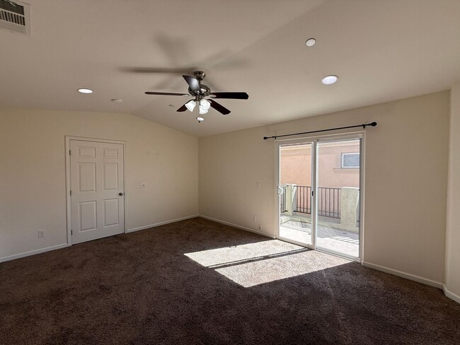 Building Photo - Centrally Located Large Two Story Home on ...