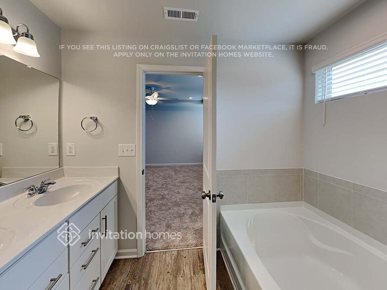 Building Photo - 336 Paulownia Cir