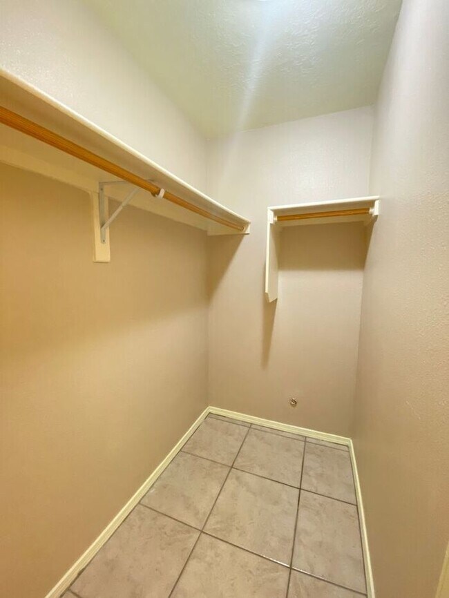 Building Photo - 2BR/1Bath - 4 Plex in Rio Rancho