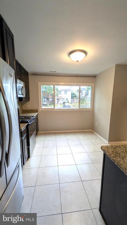 Building Photo - 1517 Winterberry Dr