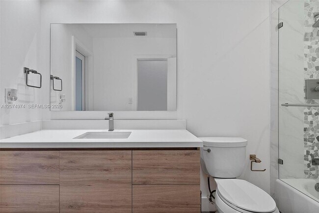 Building Photo - 6304 SW 93rd Pl