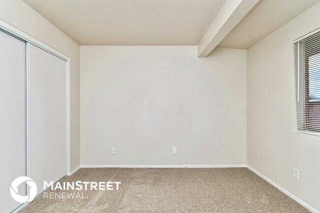 Building Photo - 1773 W Calle La Paz