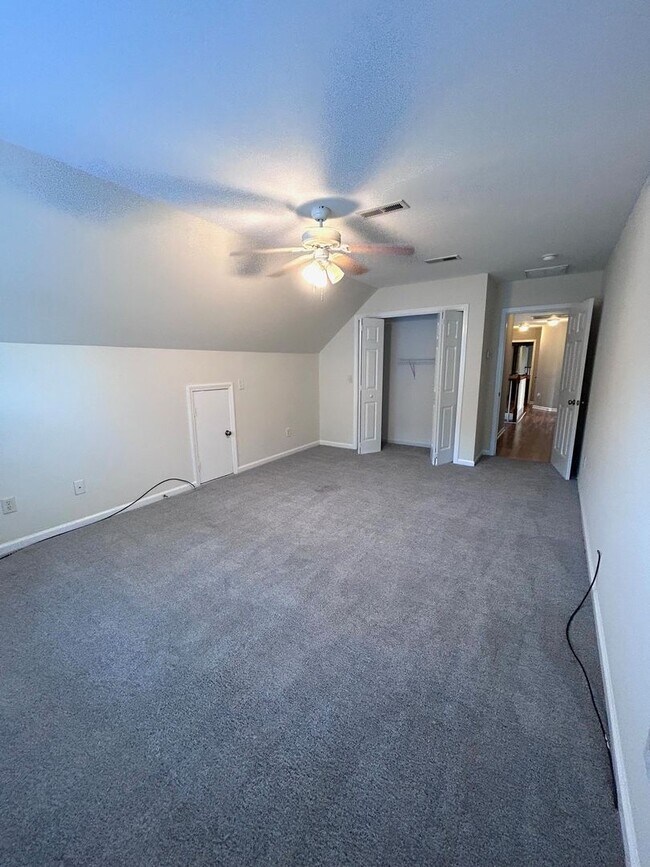 Building Photo - Stunning 4BR Home with amazing pond views!