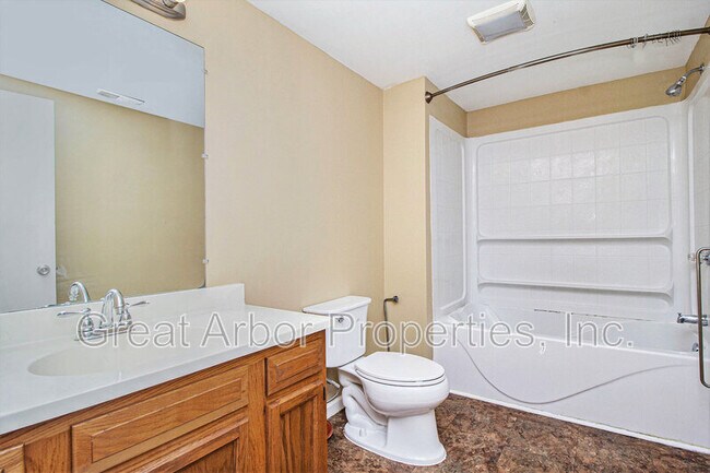 Building Photo - 1061 Centennial Ave