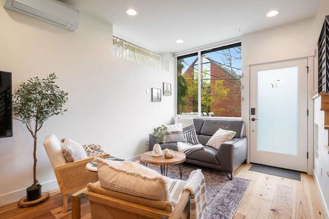 Building Photo - 65 W Dravus St