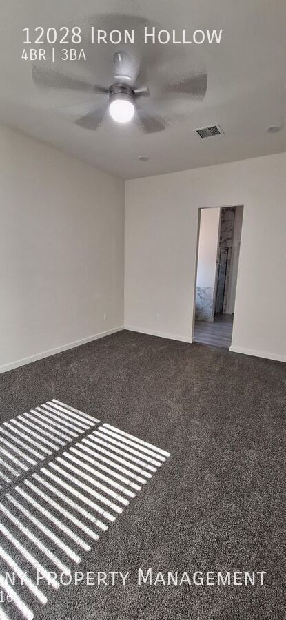 Building Photo - 12028 Iron Holw St