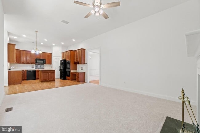 Building Photo - 13049 Taverner Loop